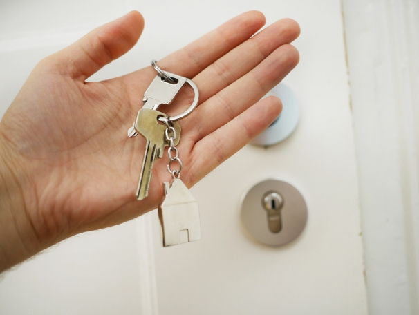 https://TraceyD.StopRentingStartOwning.com
